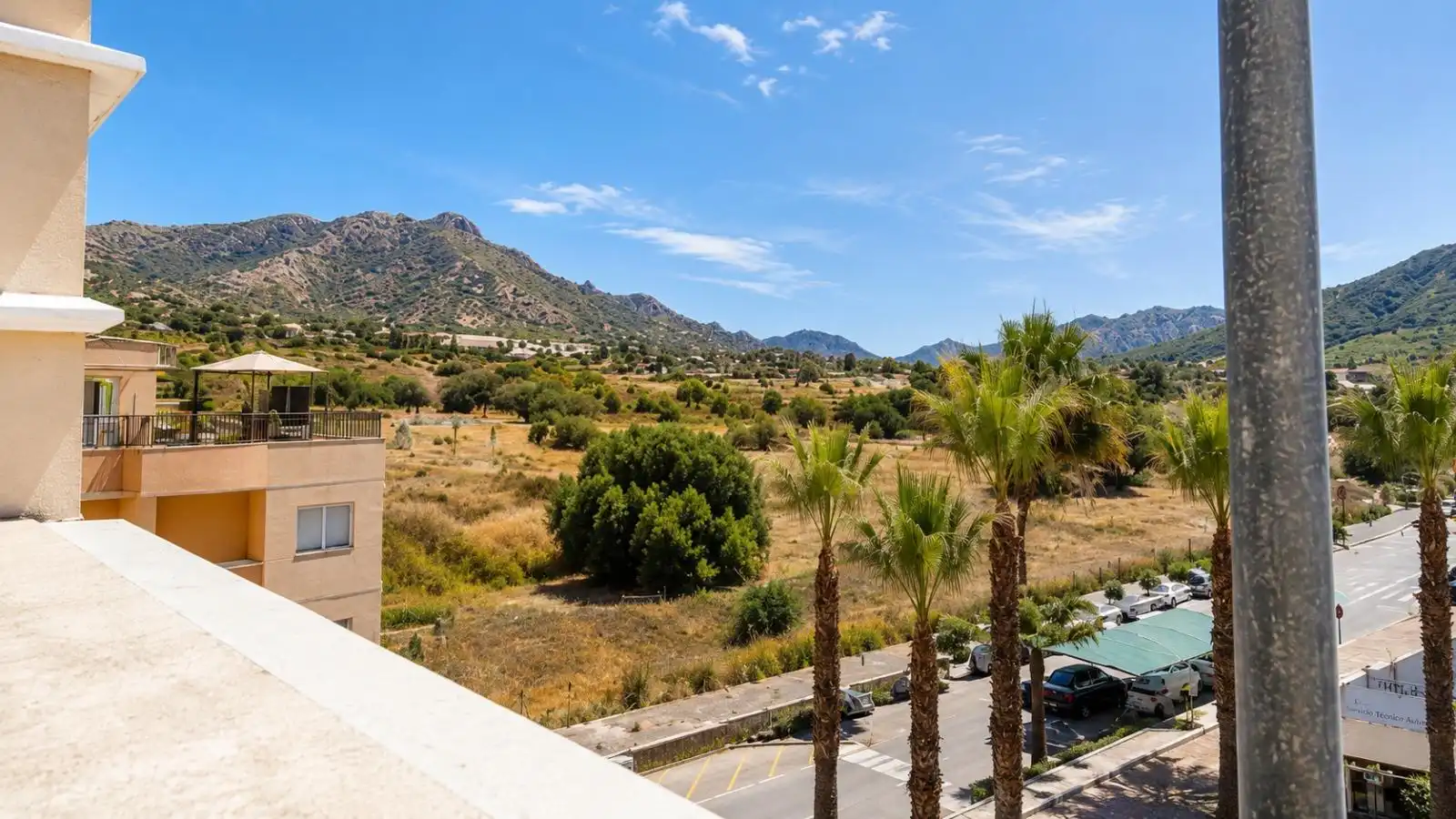 Vista exterior de Casa o xalet en venda en Murcia amb Aire condicionat, Terrassa i Traster