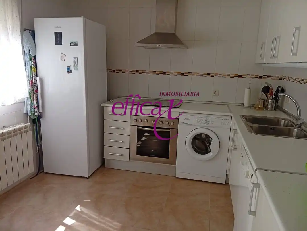Cocina de Casa o chalet en venta en Santo Domingo-Caudilla con Calefacción