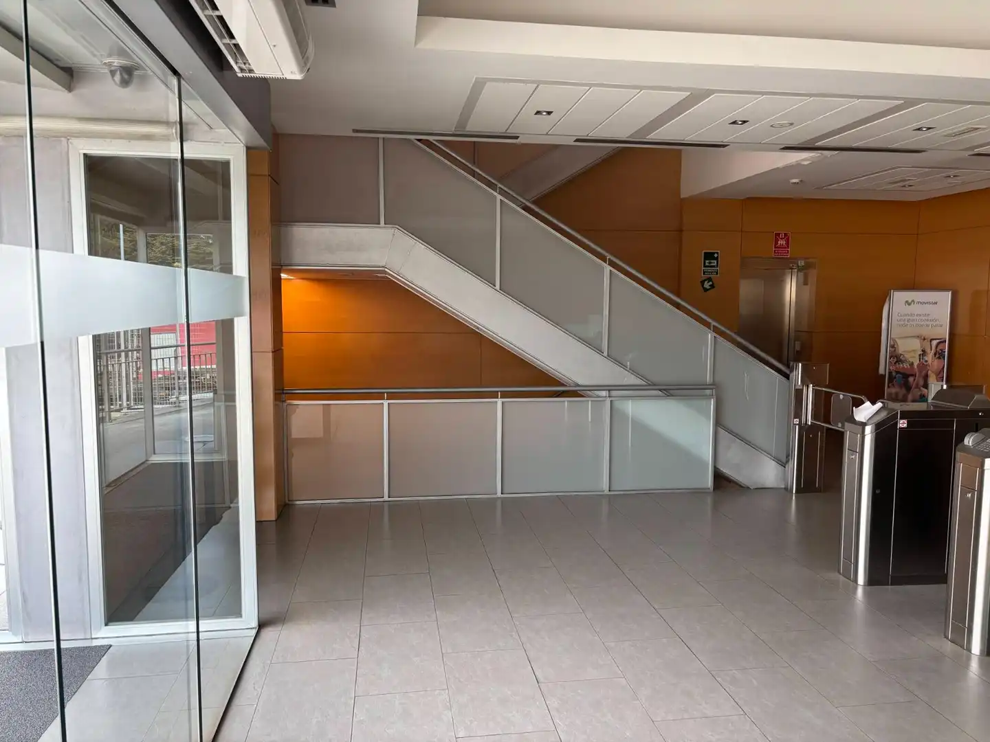 Immobles singulars amb ascensor en venda a Avenida Avenida Ramón y Cajal, imagen 12