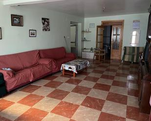 Living room of House or chalet for sale in La Puebla de Almoradiel  with Heating, Parquet flooring and Storage room
