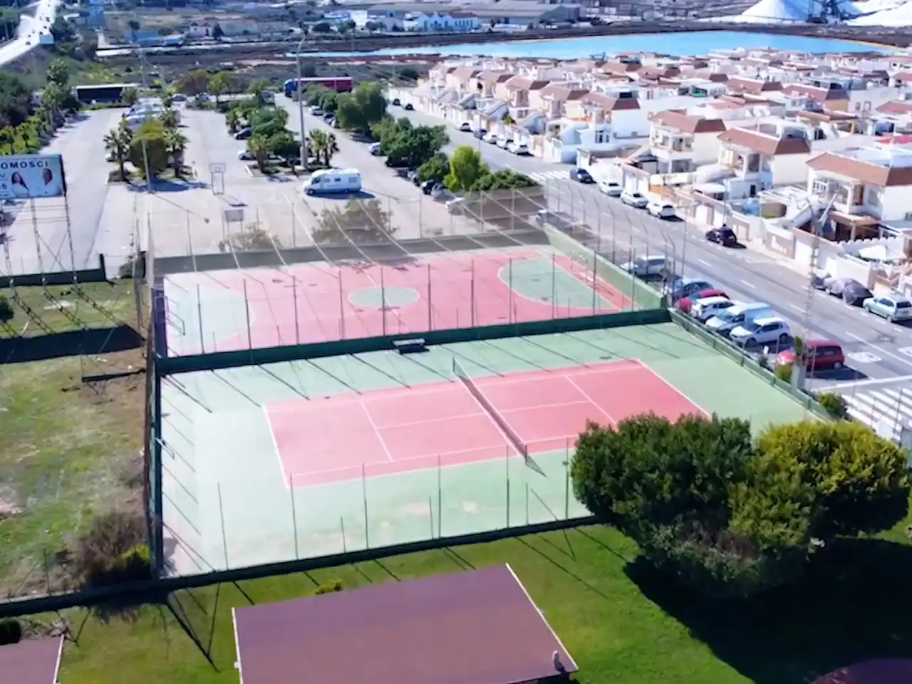 Vista exterior de Casa o chalet en venta en Torrevieja con Aire acondicionado, Calefacción y Terraza