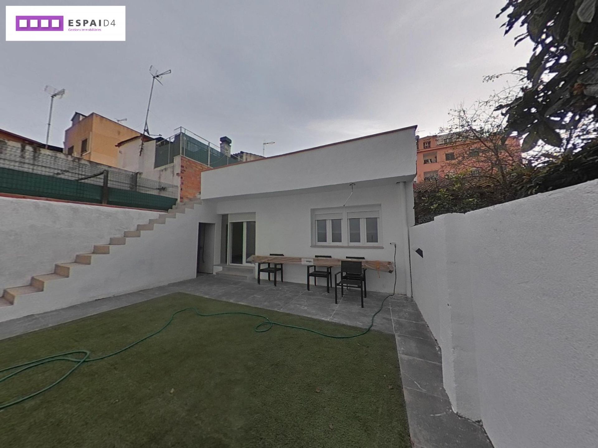 Exterior view of House or chalet for sale in Ripollet  with Air Conditioner, Parquet flooring and Storage room