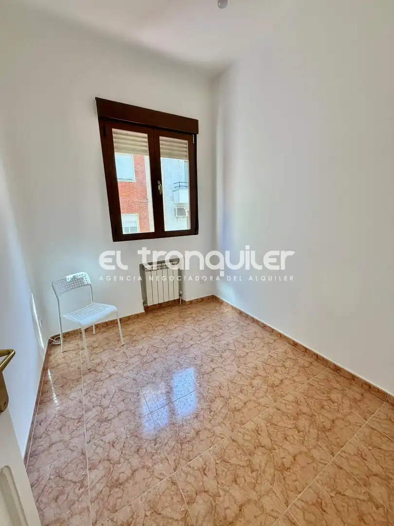 Piso de alquiler en Calle Povedilla, Goya