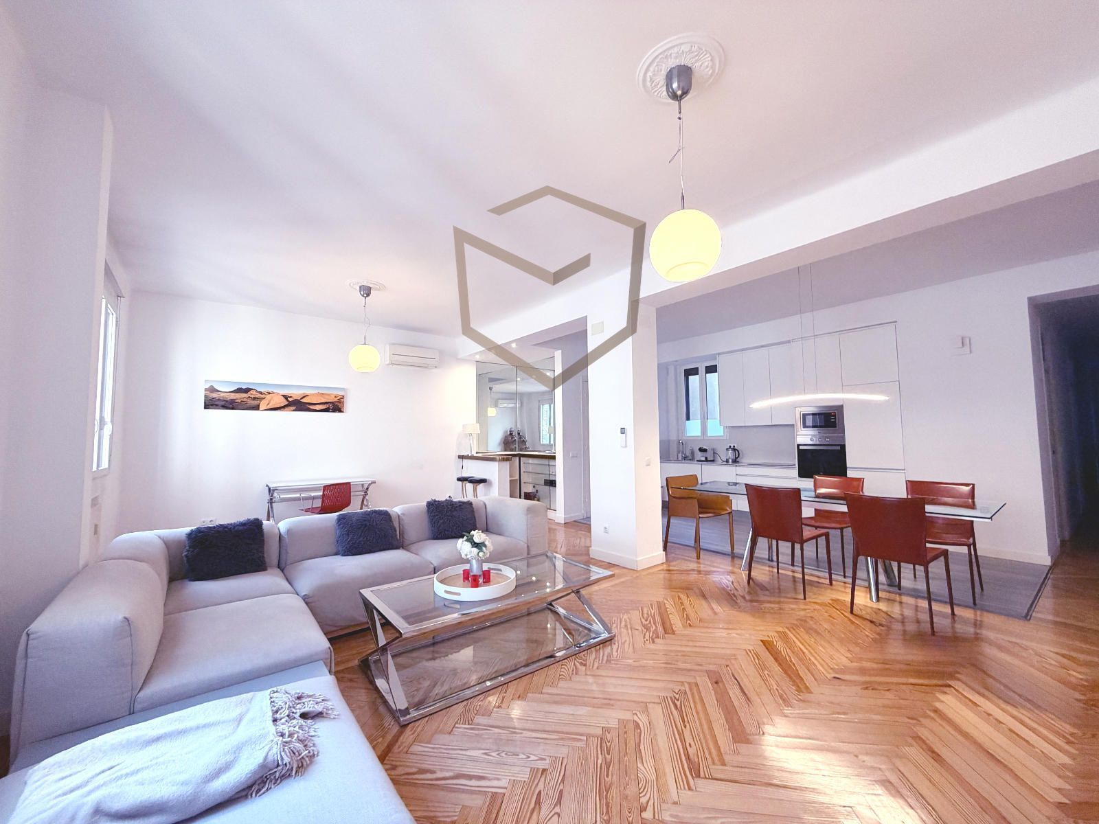 Sala de estar de Piso de alquiler en  Madrid Capital con Aire acondicionado, Calefacción y Parquet