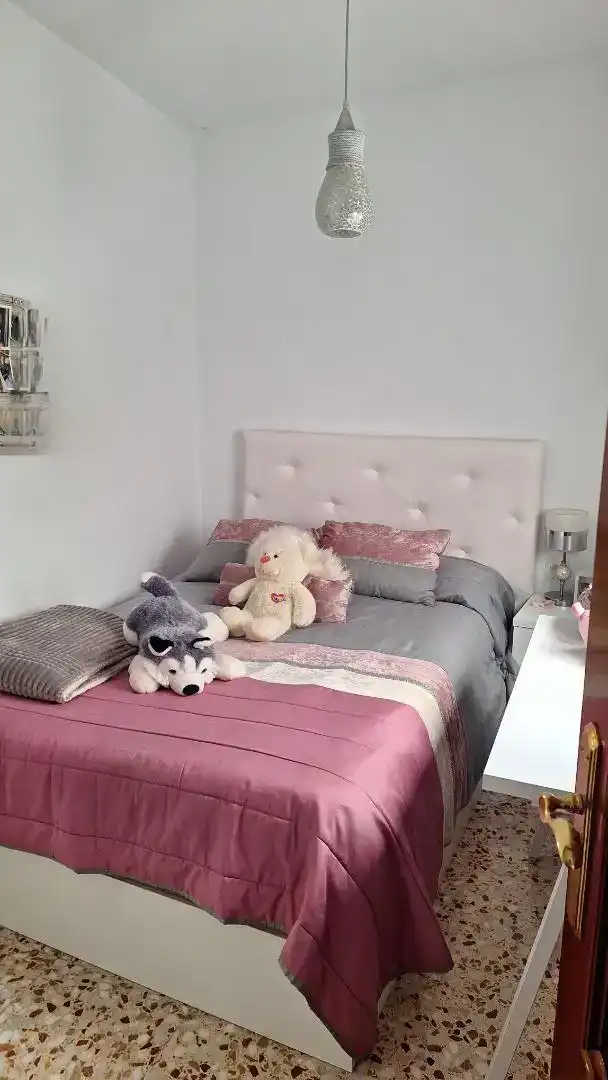 Dormitori de Casa adosada en venda en Bedmar y Garcíez, Jaén