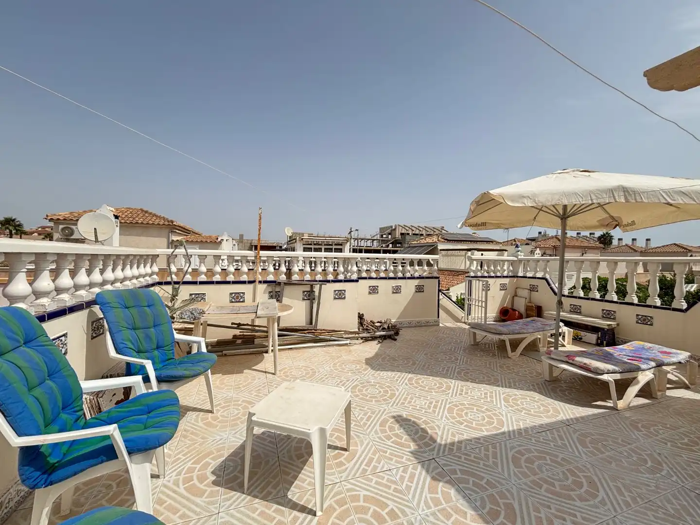 Terrassa de Casa o xalet en venda en Orihuela amb Aire condicionat, Traster i Piscina