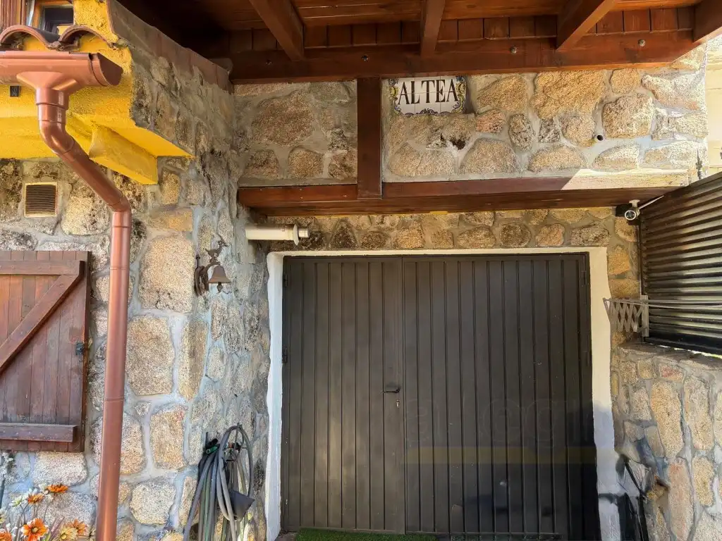 Casa adosada en venta en Moralzarzal