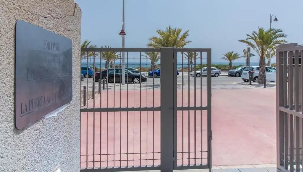 Appartement compact avec piscine à vendre à Los Arenales del Sol, imagen 15