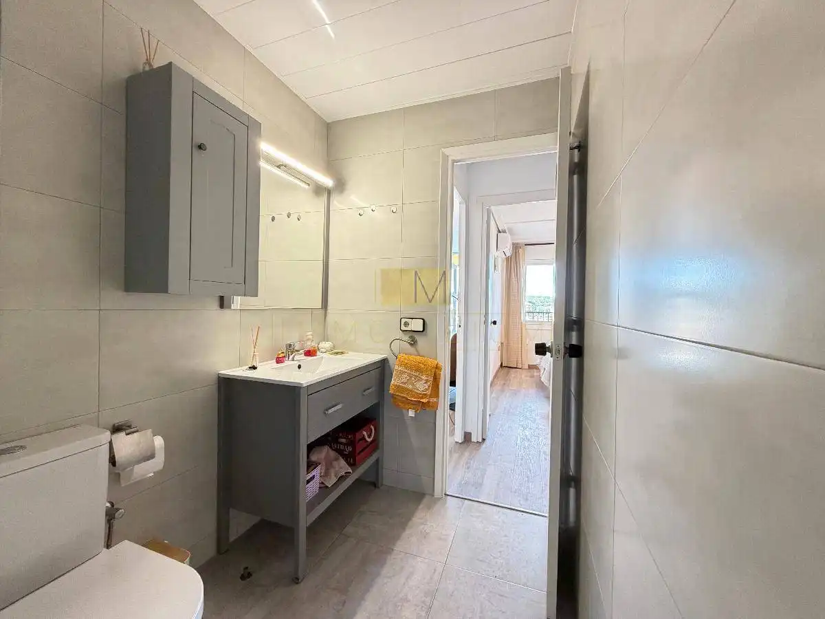 Baño de Ático de alquiler en Cunit con Aire acondicionado, Calefacción y Terraza