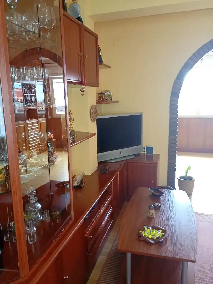 Living room of Flat for sale in Gijón   with Parquet flooring, Furnished and Oven