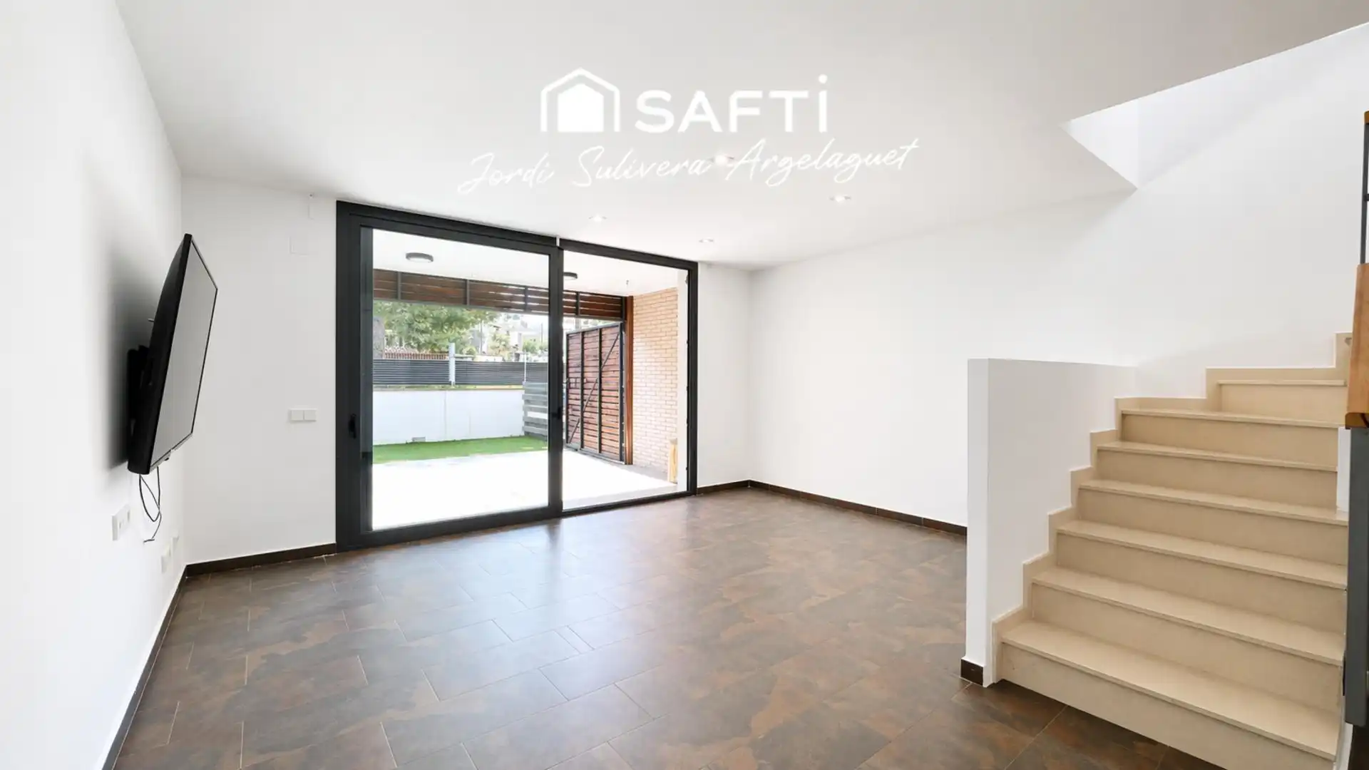 Jardín de Casa adosada en venta en L'Escala con Aire acondicionado, Terraza y Balcón