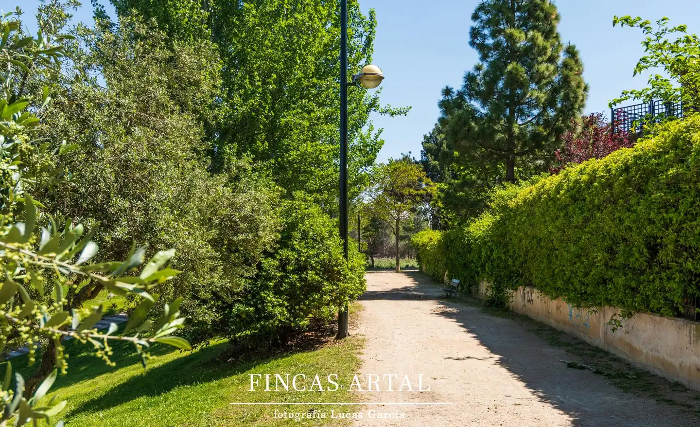 Houses for sale in Zaragoza  with Air Conditioner, Heating and Private garden