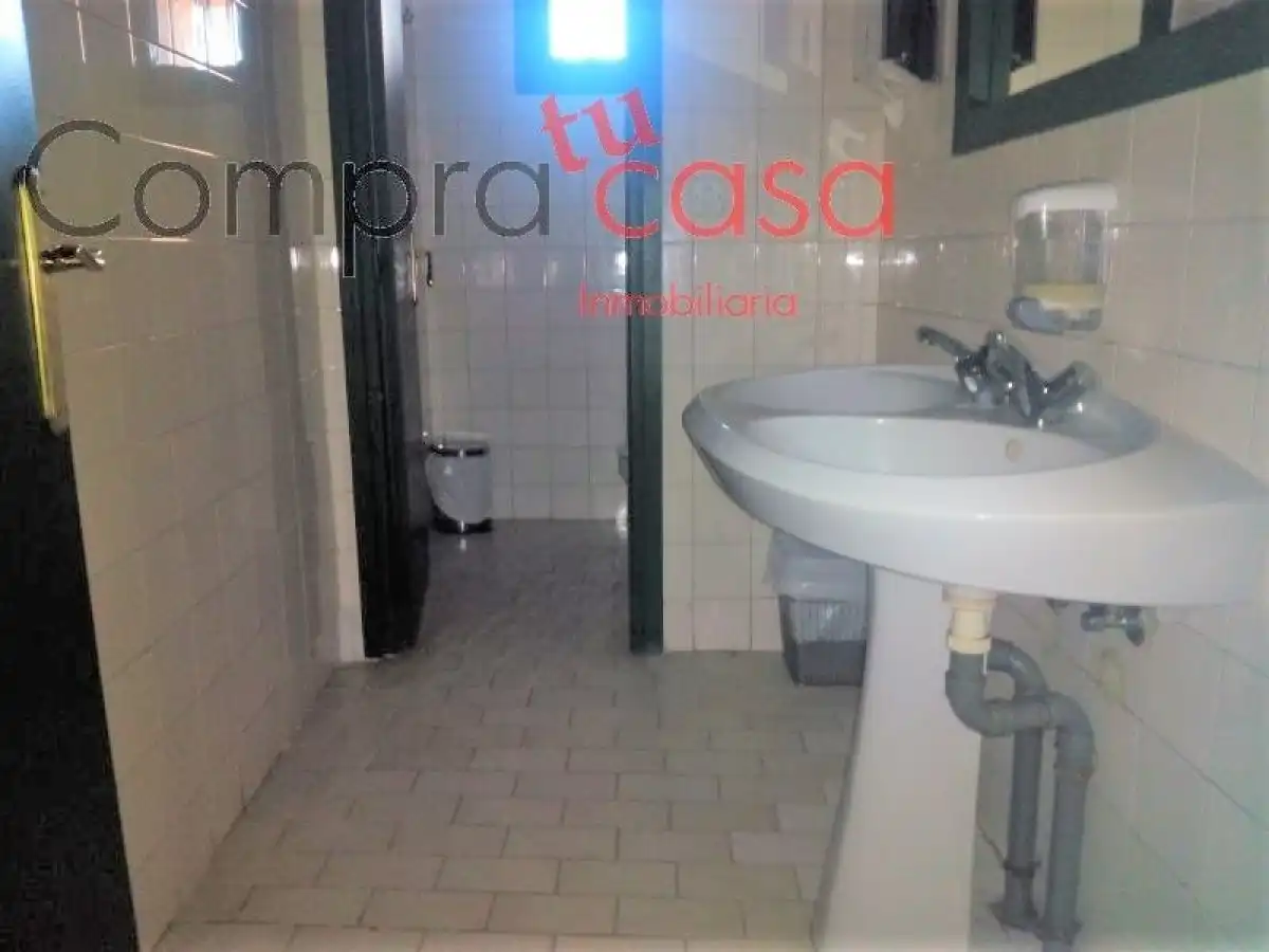 Local comercial en venda a Torrecaballeros, imagen 26