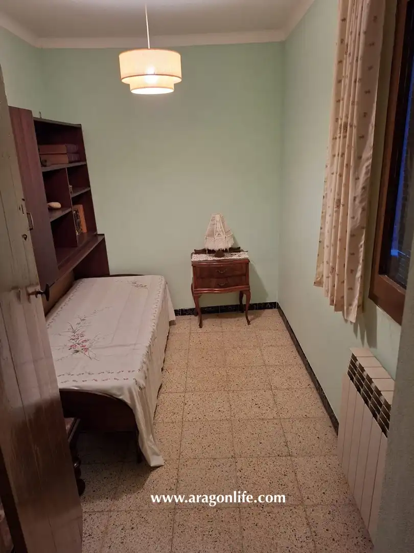 Bedroom of Houses for sale in Maella  with Heating, Furnished and Oven