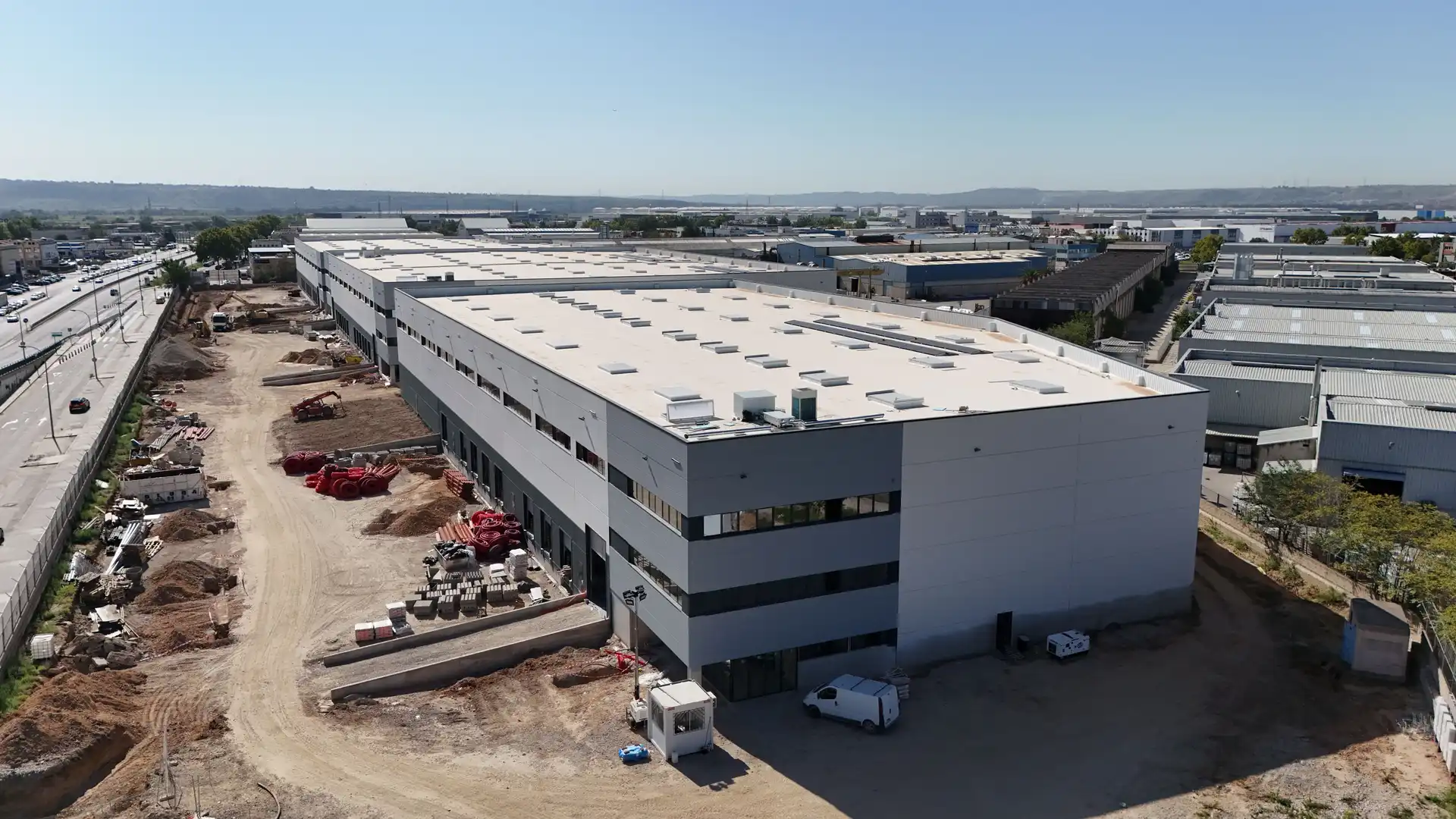 Außenansicht von Fabrikhallen zur Miete in Torrejón de Ardoz