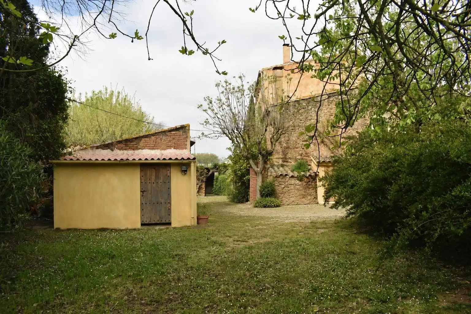Außenansicht von Country house zum Verkauf in Forallac mit Heizung, Privatgarten und Terrasse