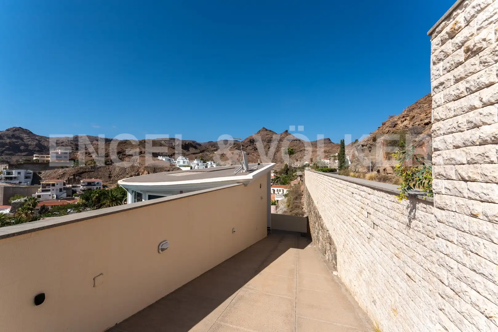 Terraza de Piso en venta en Mogán con Calefacción, Terraza y Trastero