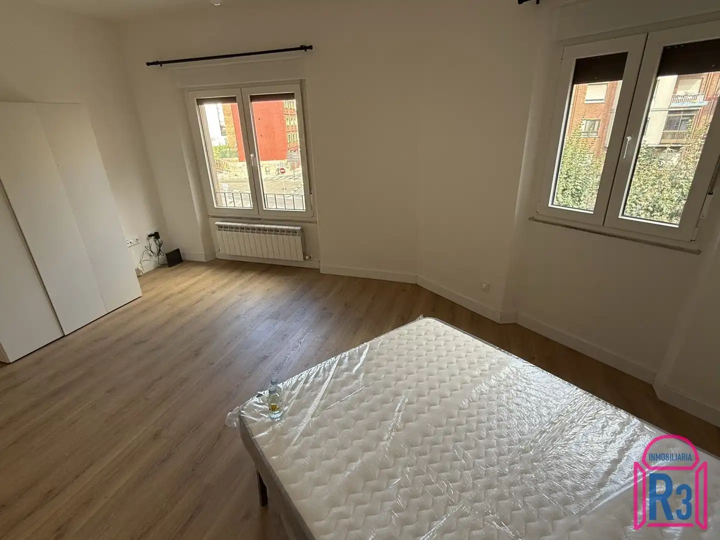 Schlafzimmer von Wohnung zur Miete in León Capital  mit Heizung, Abstellraum und Möbliert