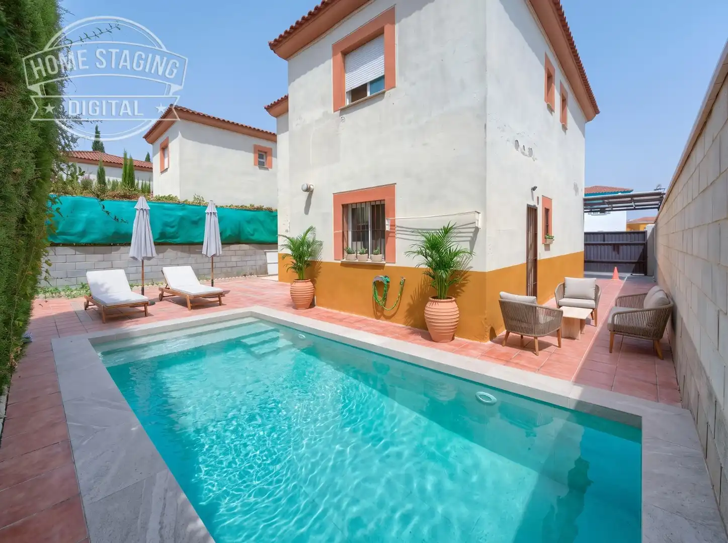 Swimming pool of Houses for sale in Bollullos de la Mitación  with Air Conditioner and Community pool