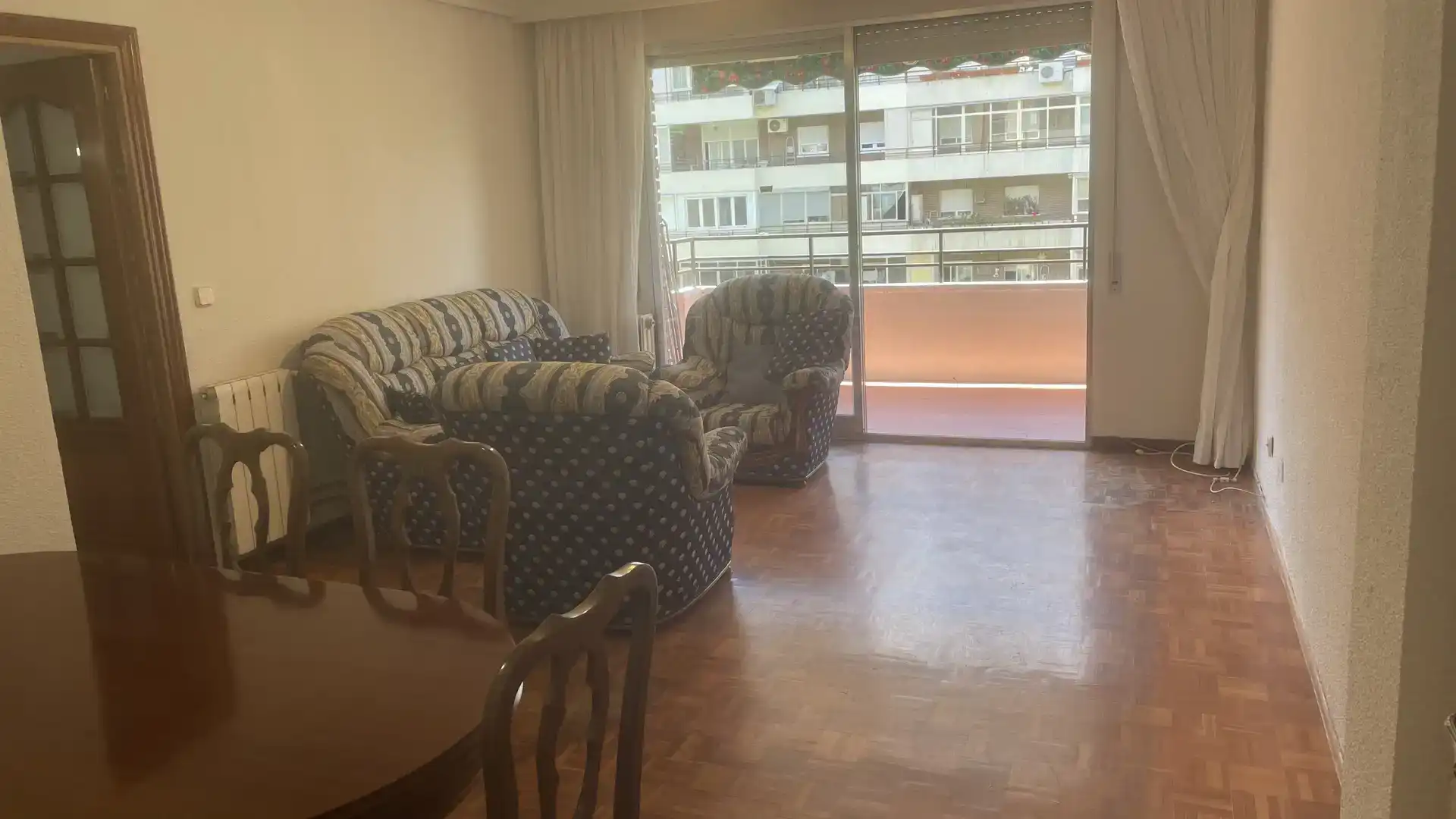 Sala d'estar de Pis en venda en Alcorcón amb Balcó