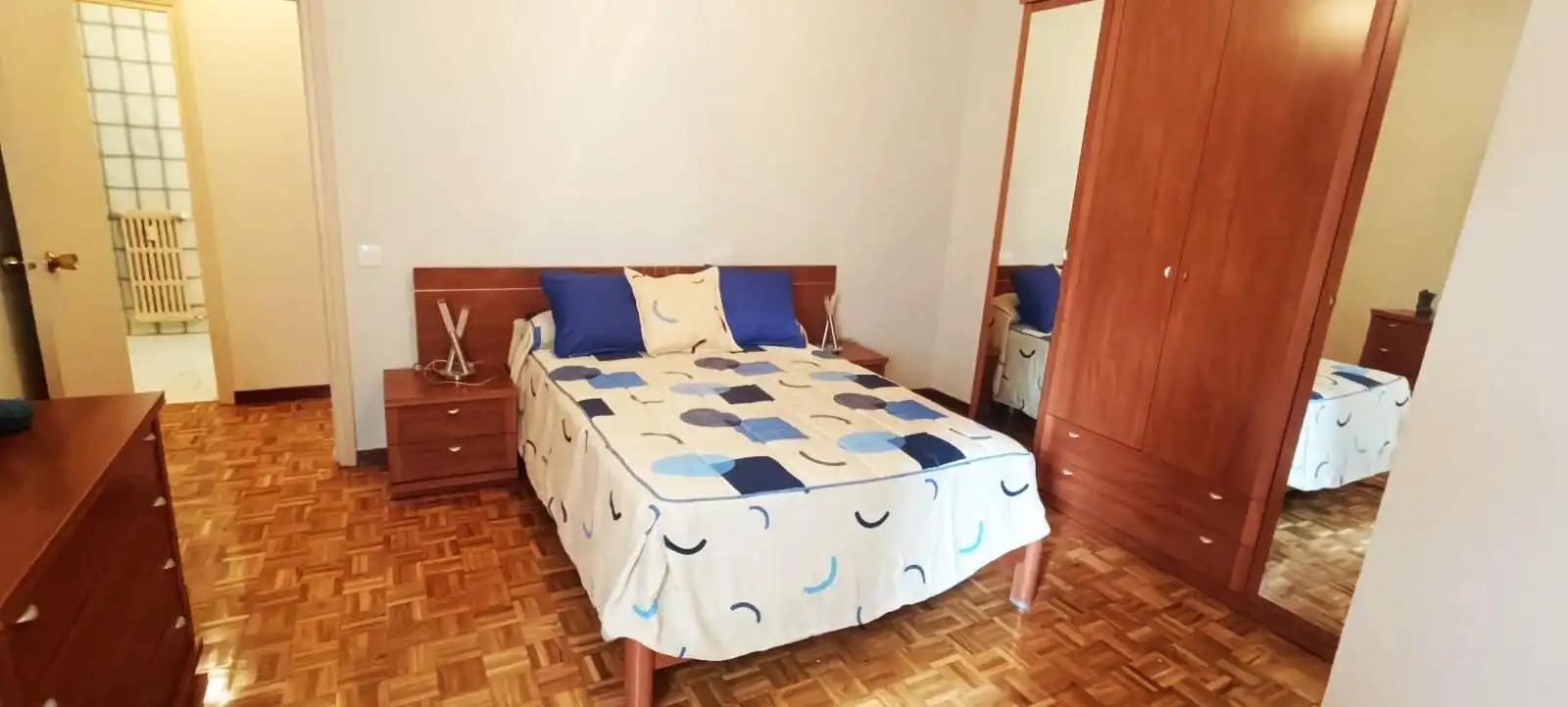 Dormitori de Pis en venda en Zamora Capital  amb Calefacció i Parquet