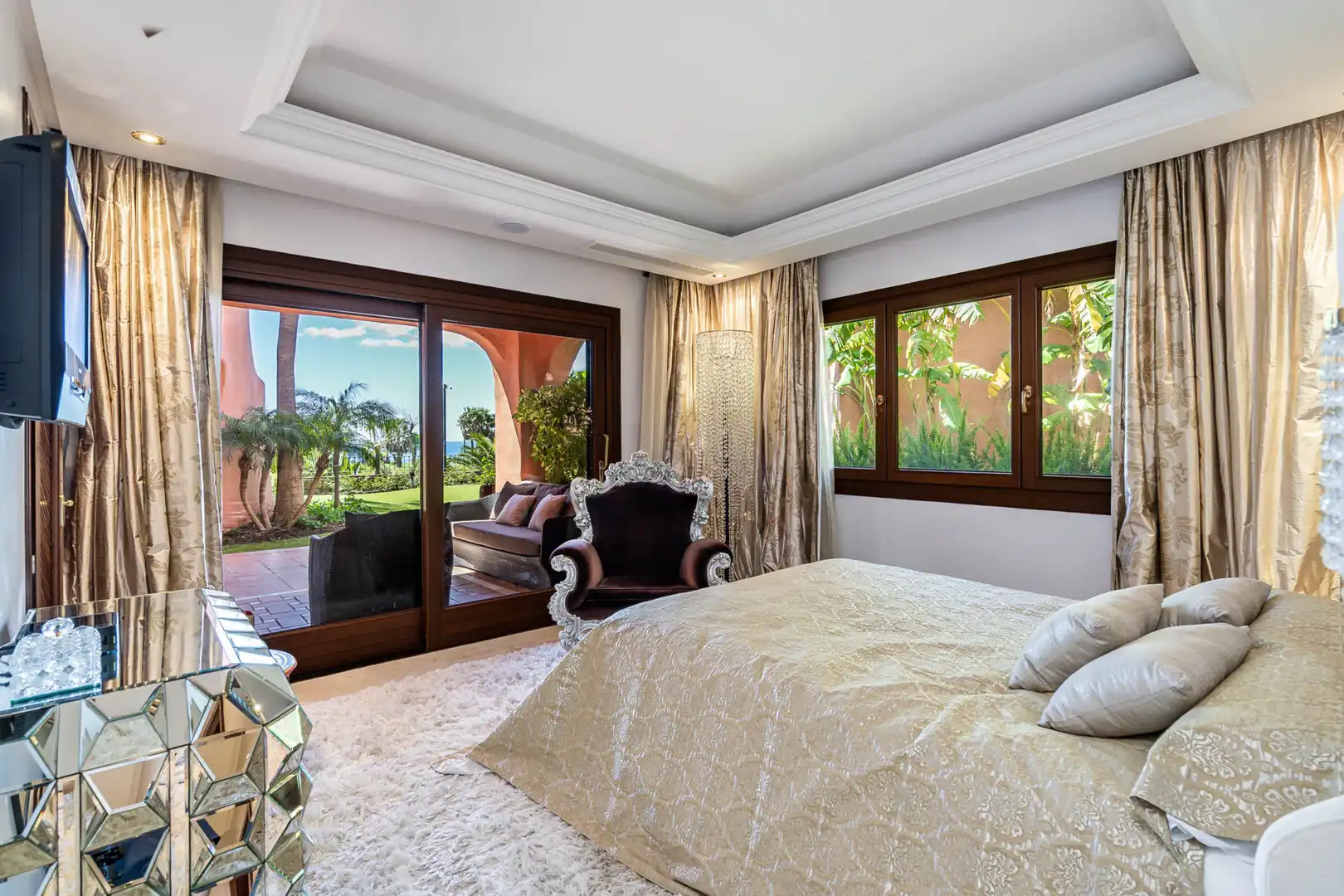 Schlafzimmer von Maisonette zum Verkauf in Estepona mit Klimaanlage, Terrasse und Schwimmbad