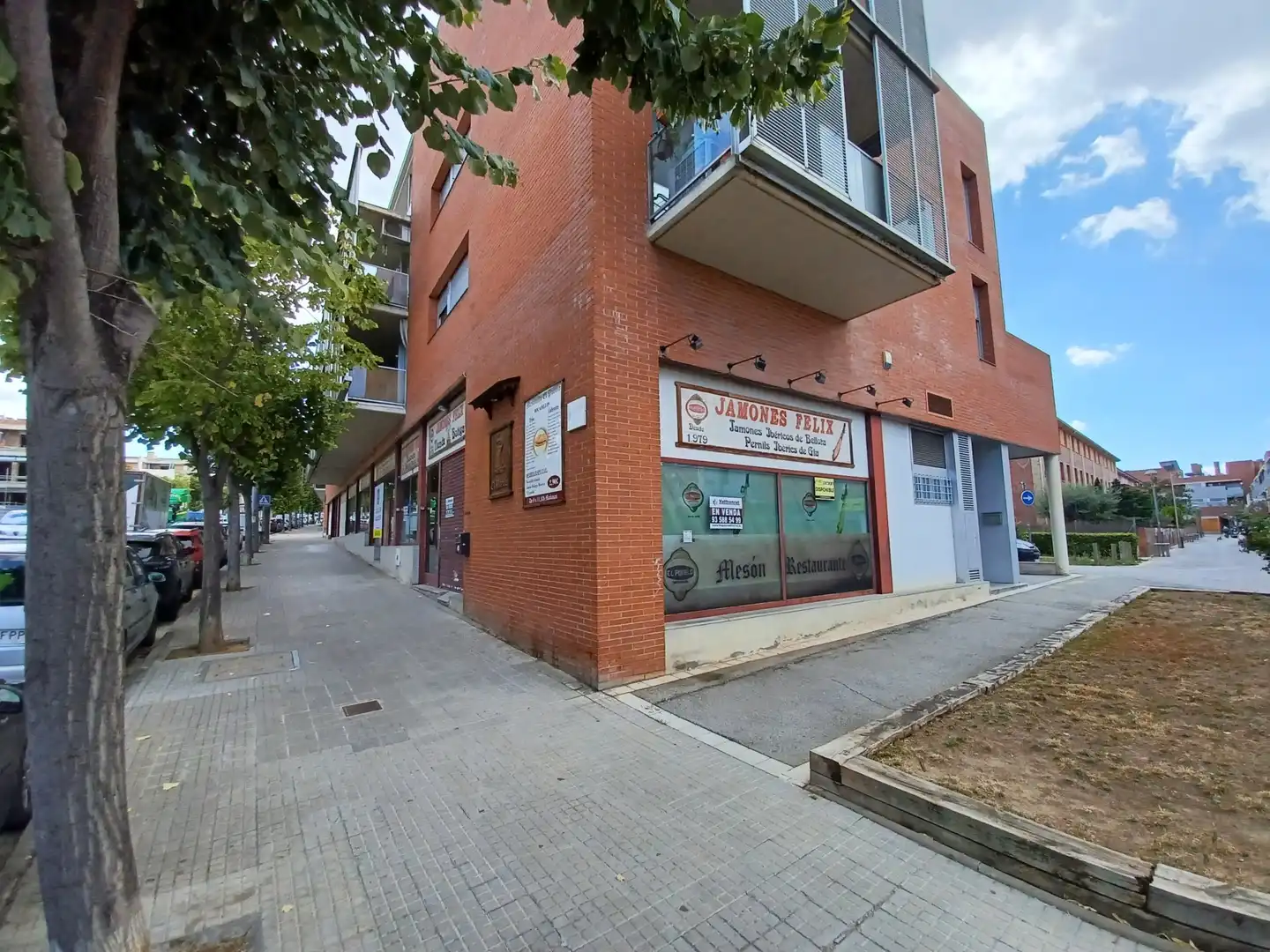 Locale commerciale in affitto a La Serreta