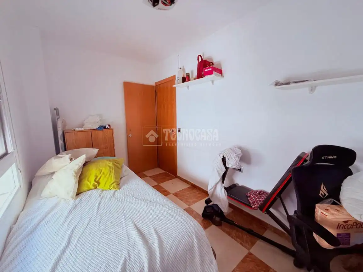 Schlafzimmer von Wohnung zum Verkauf in Mislata mit Klimaanlage, Möbliert und Balkon