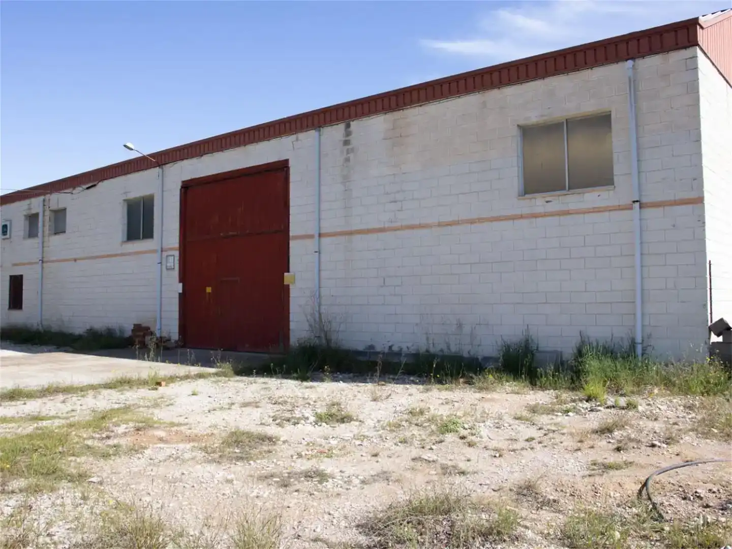 Vista exterior de Nau industrial en venda en Albocàsser, Castellón