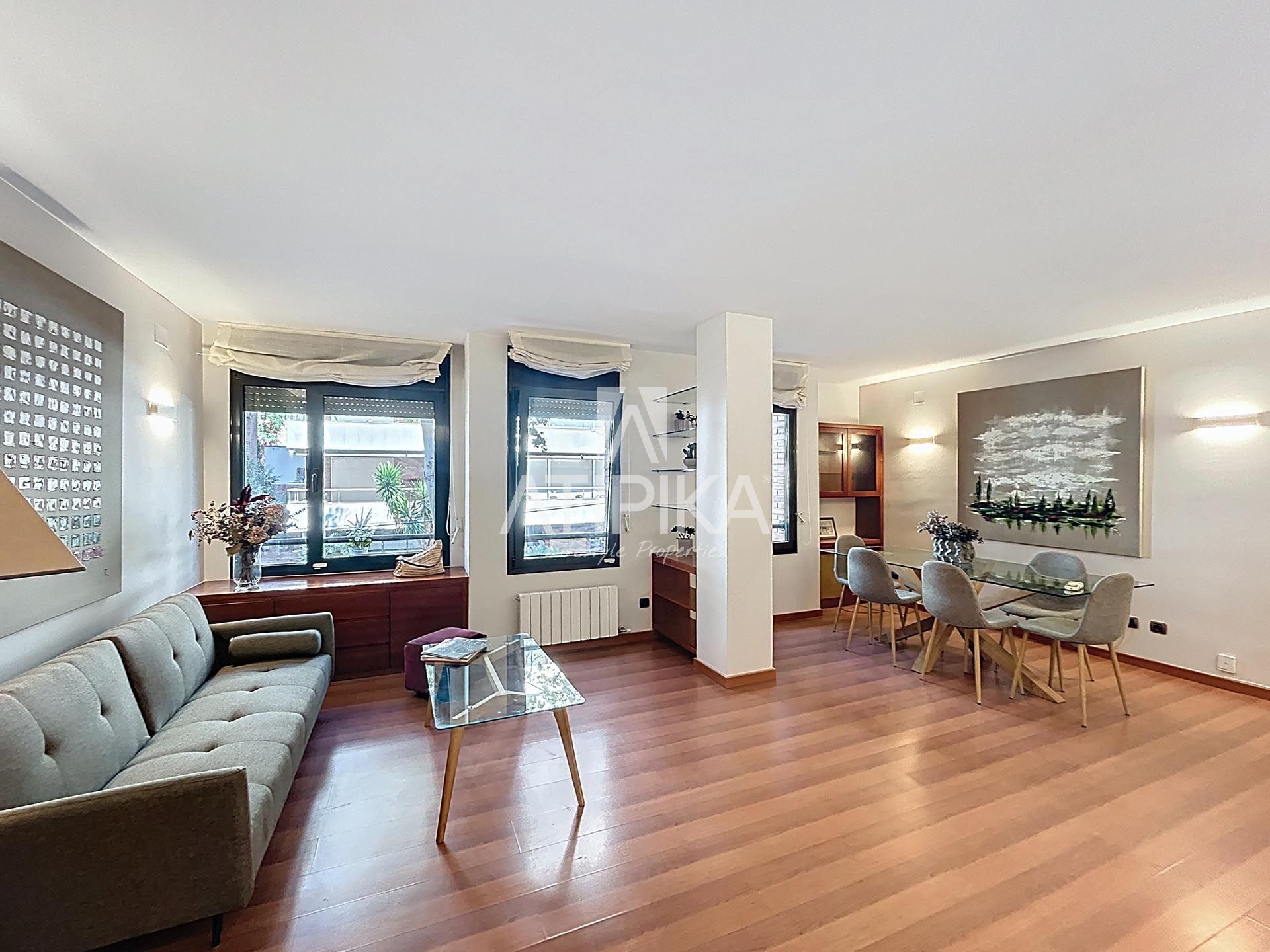 Sala de estar de Piso de alquiler en  Barcelona Capital con Aire acondicionado, Calefacción y Parquet