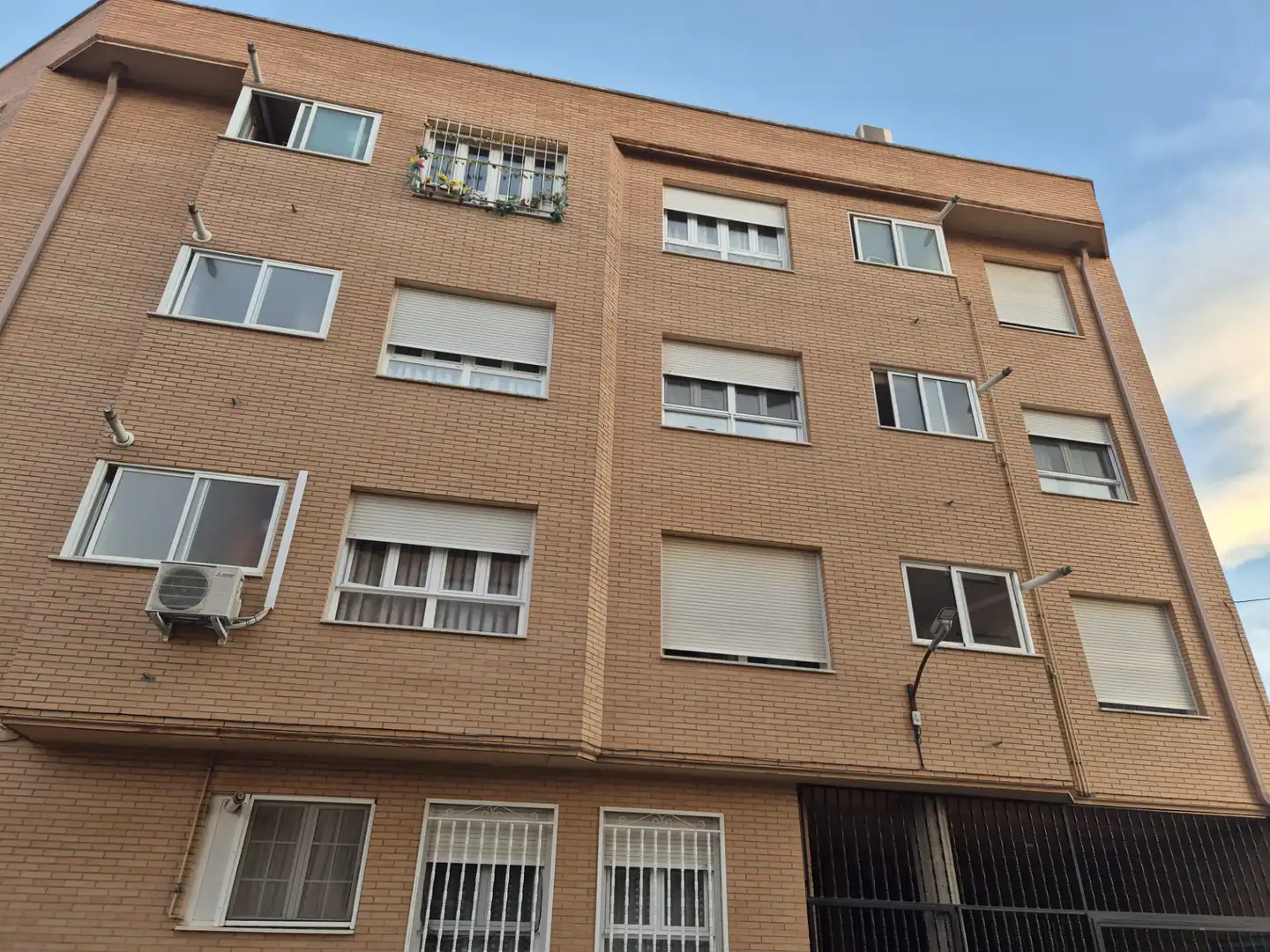 Vista exterior de Pis en venda en Tarancón amb Traster