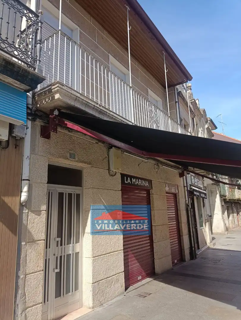 Casa adosada en venta en Cangas pueblo