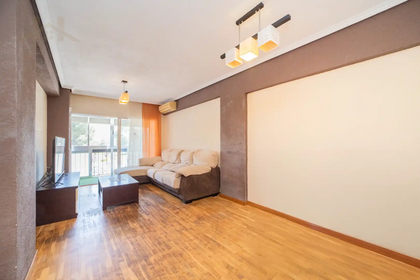 Living room of Flat for sale in Alcorcón  with Air Conditioner, Heating and Terrace