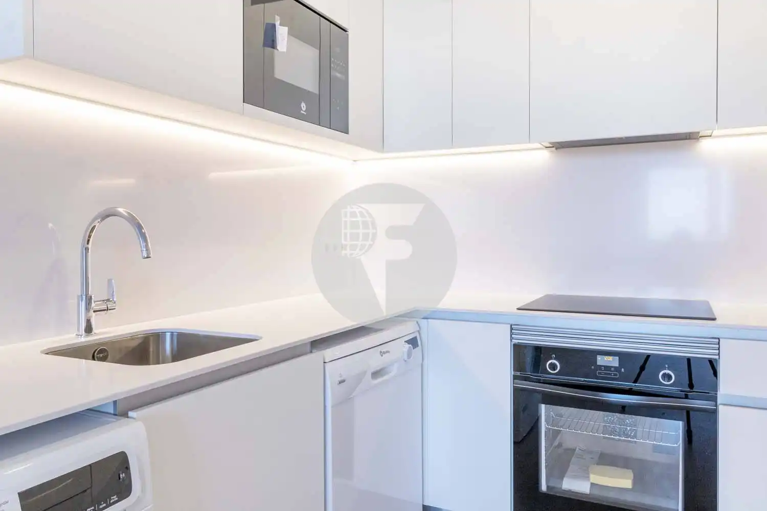 Cocina de Piso de alquiler en L'Hospitalet de Llobregat con Aire acondicionado, Calefacción y Terraza