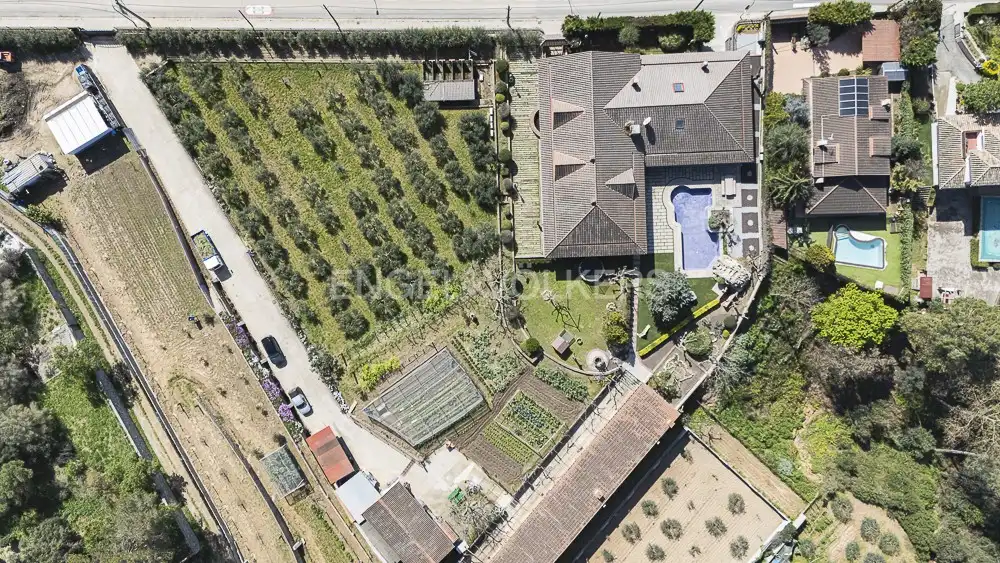 Casa amb terrassa en venda a Torrelles de Llobregat, imagen 2