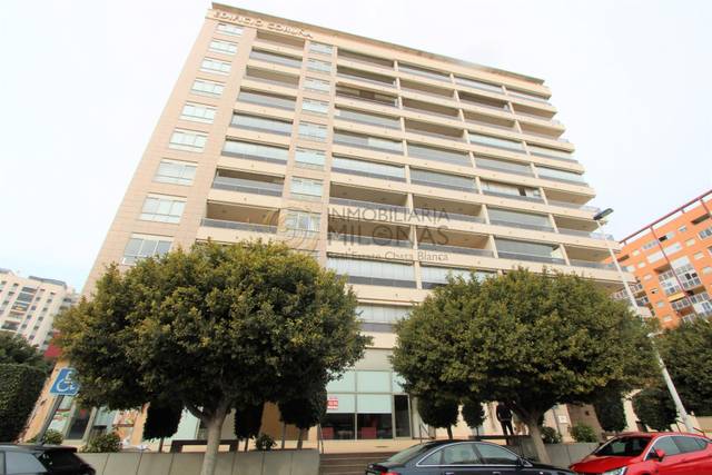 Garaje en Venta en Bulevar - Puerta Mítica