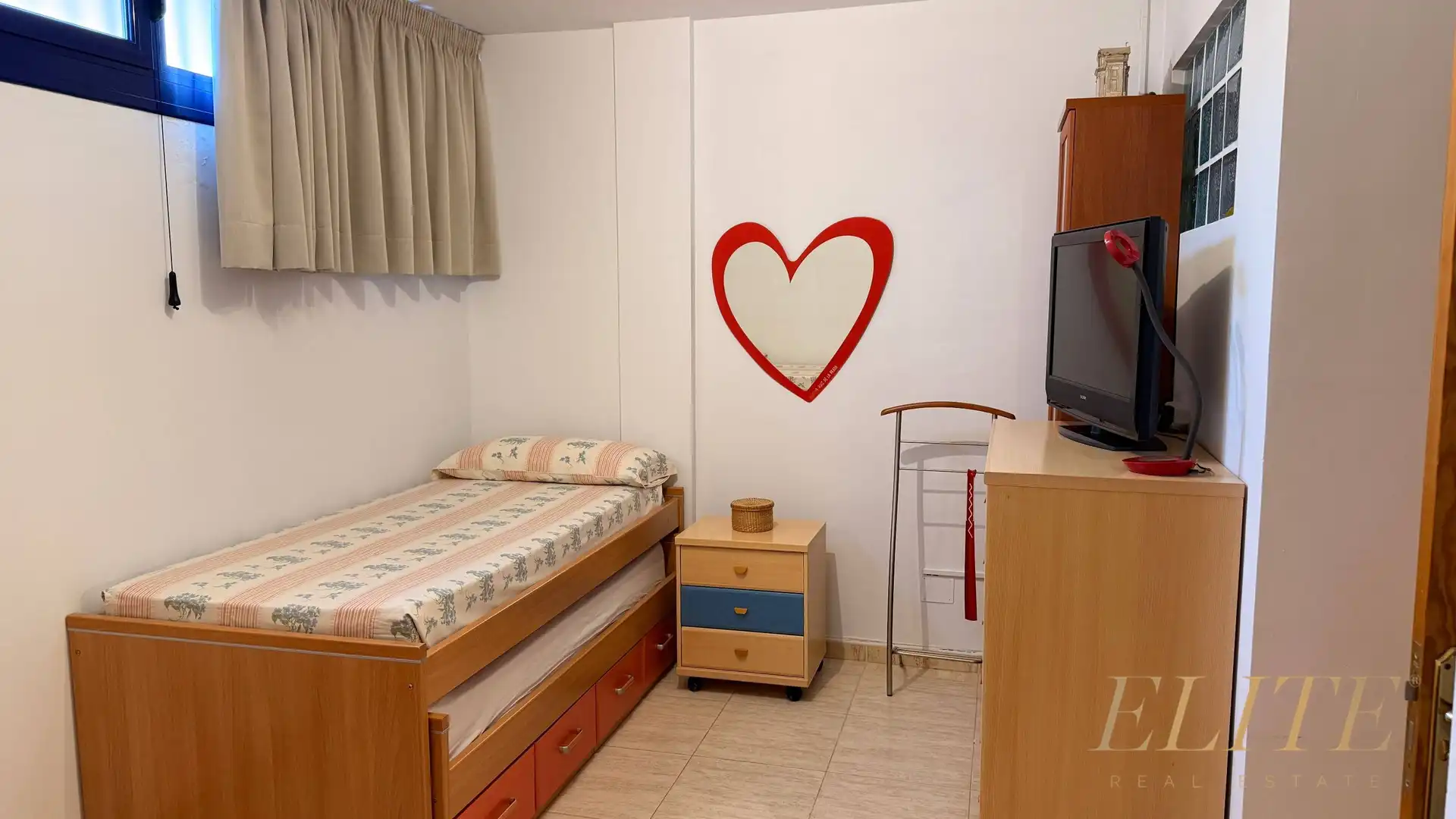 Bedroom of Detached homes for sale in San Bartolomé de Tirajana  with Air Conditioner, Heating and Private garden