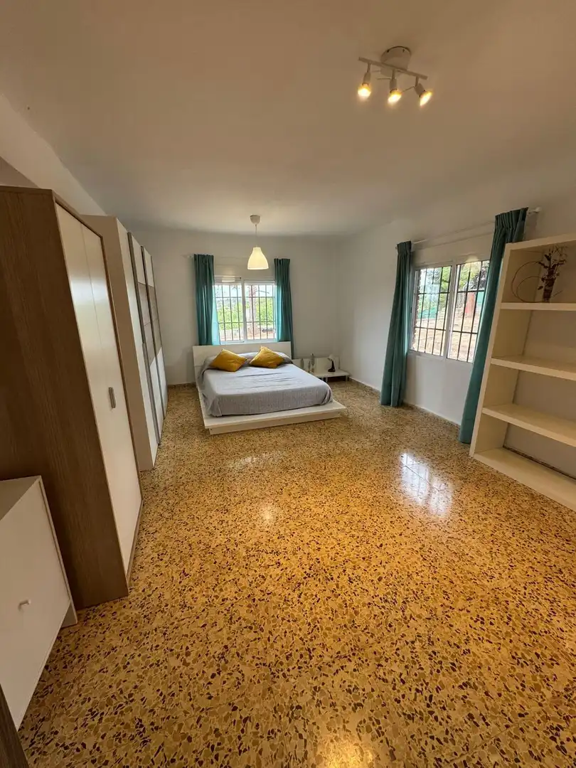Habitación de Casa o chalet en venta en Torrent con Aire acondicionado, Jardín privado y Terraza