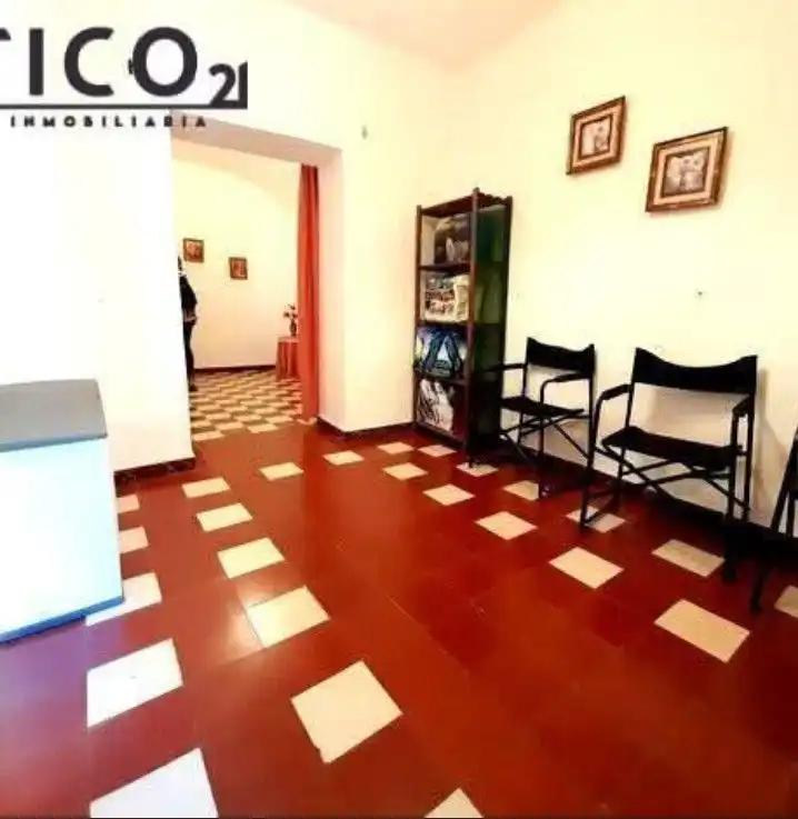 Piso en venta en Alburquerque con Balcón
