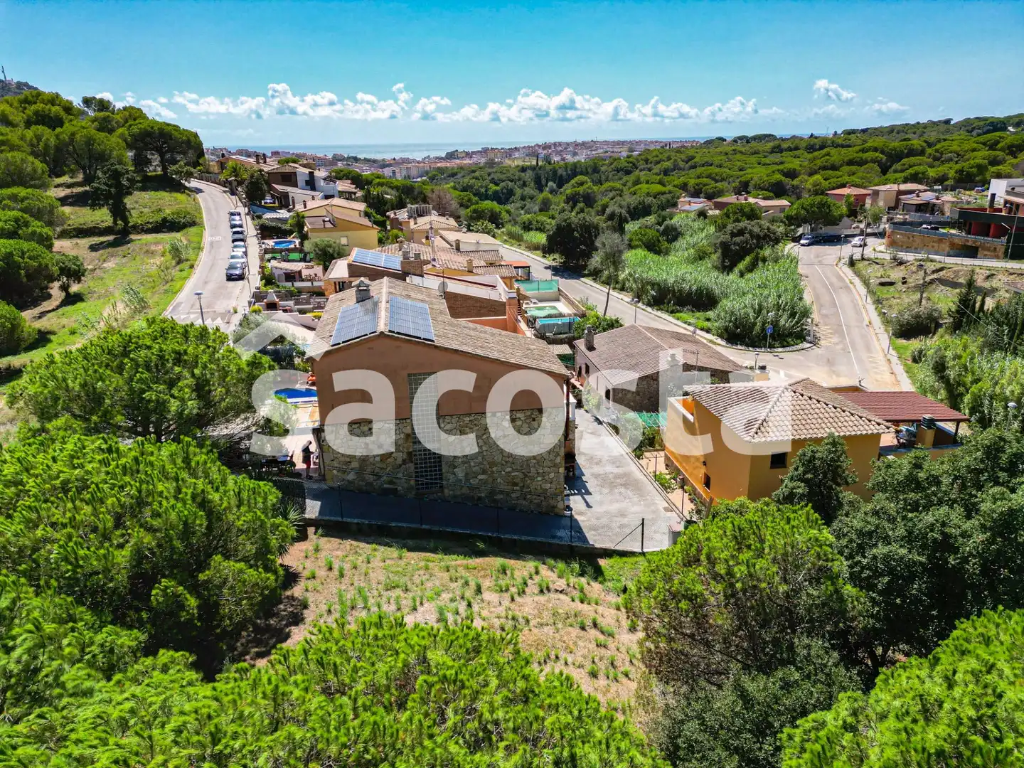 Vista exterior de Casa o xalet en venda en Blanes amb Aire condicionat, Jardí privat i Terrassa