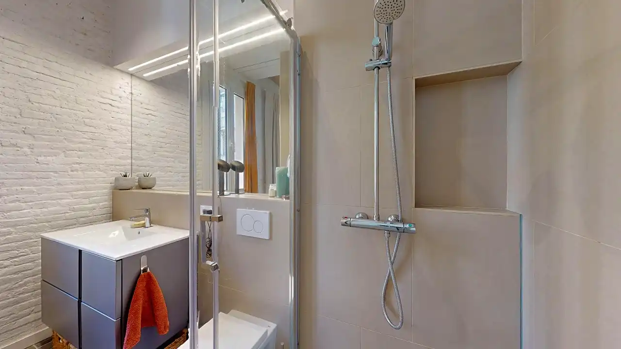 Baño de Piso en venta en Barcelona con Aire acondicionado, Calefacción y Balcón