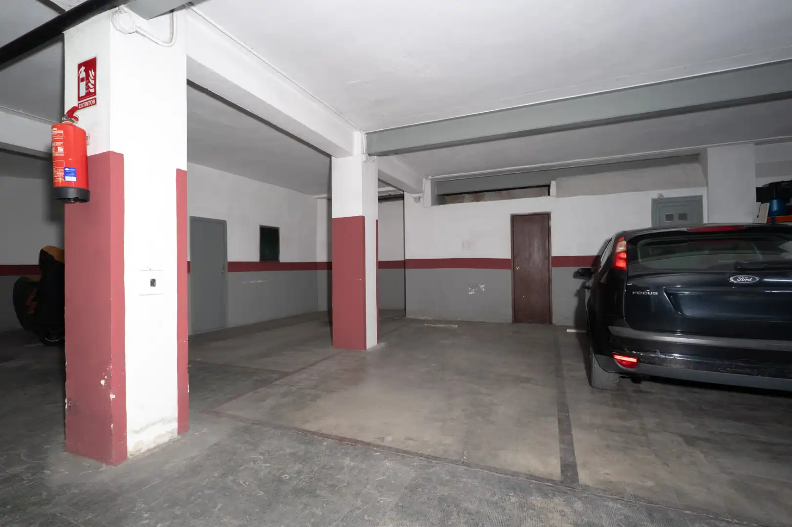 Parkplatz von Garage zum Verkauf in Patraix