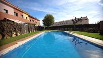 Swimming pool of Single-family semi-detached for sale in Calafell  with Air Conditioner, Heating and Private garden