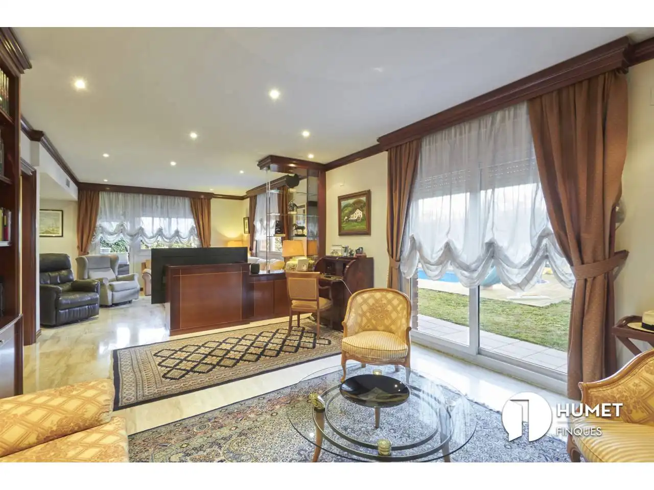Living room of Houses for sale in Sant Cugat del Vallès  with Air Conditioner, Heating and Private garden