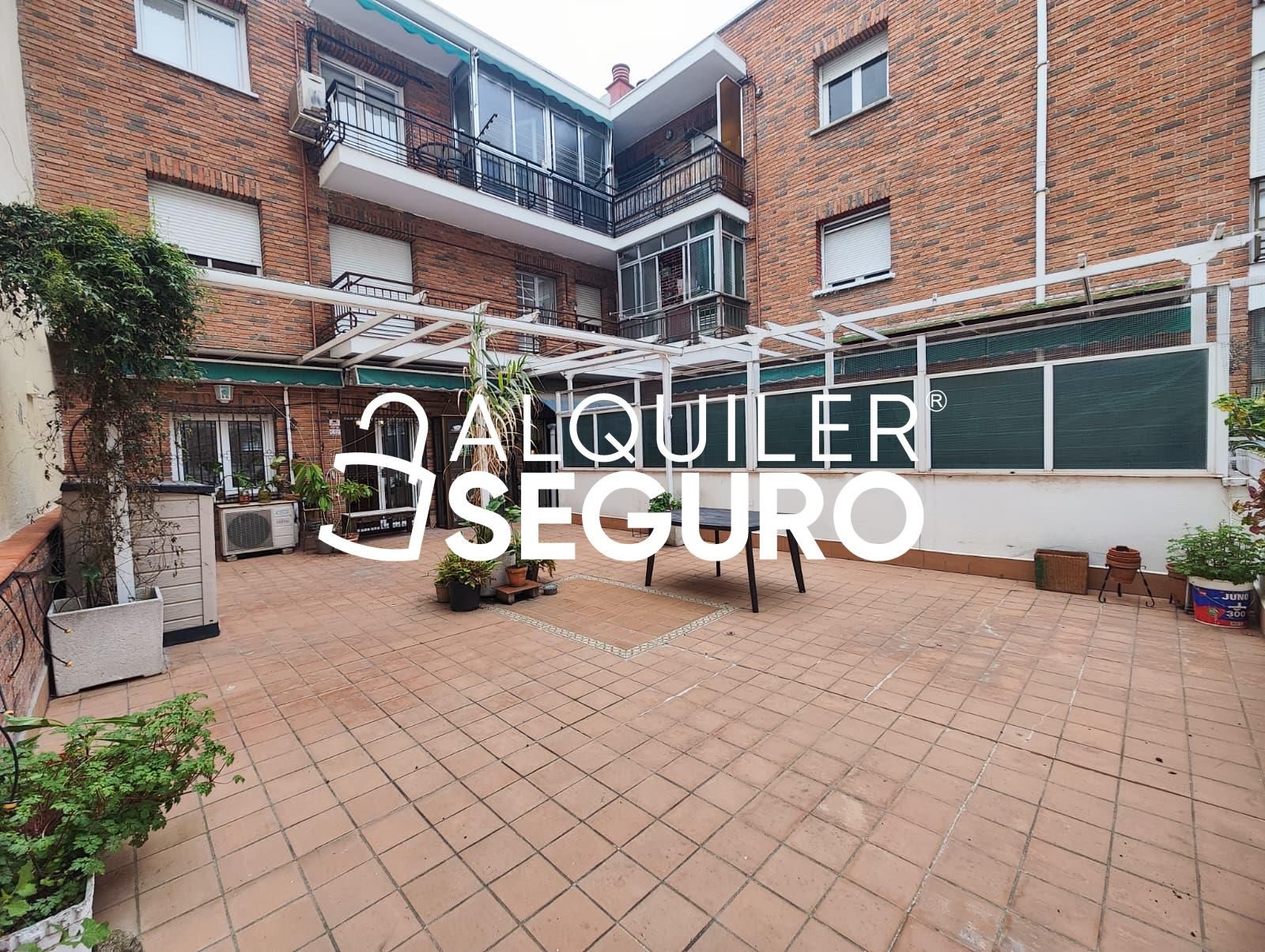 Exterior view of Flat for rent in  Madrid Capital  with Air Conditioner, Heating and Terrace