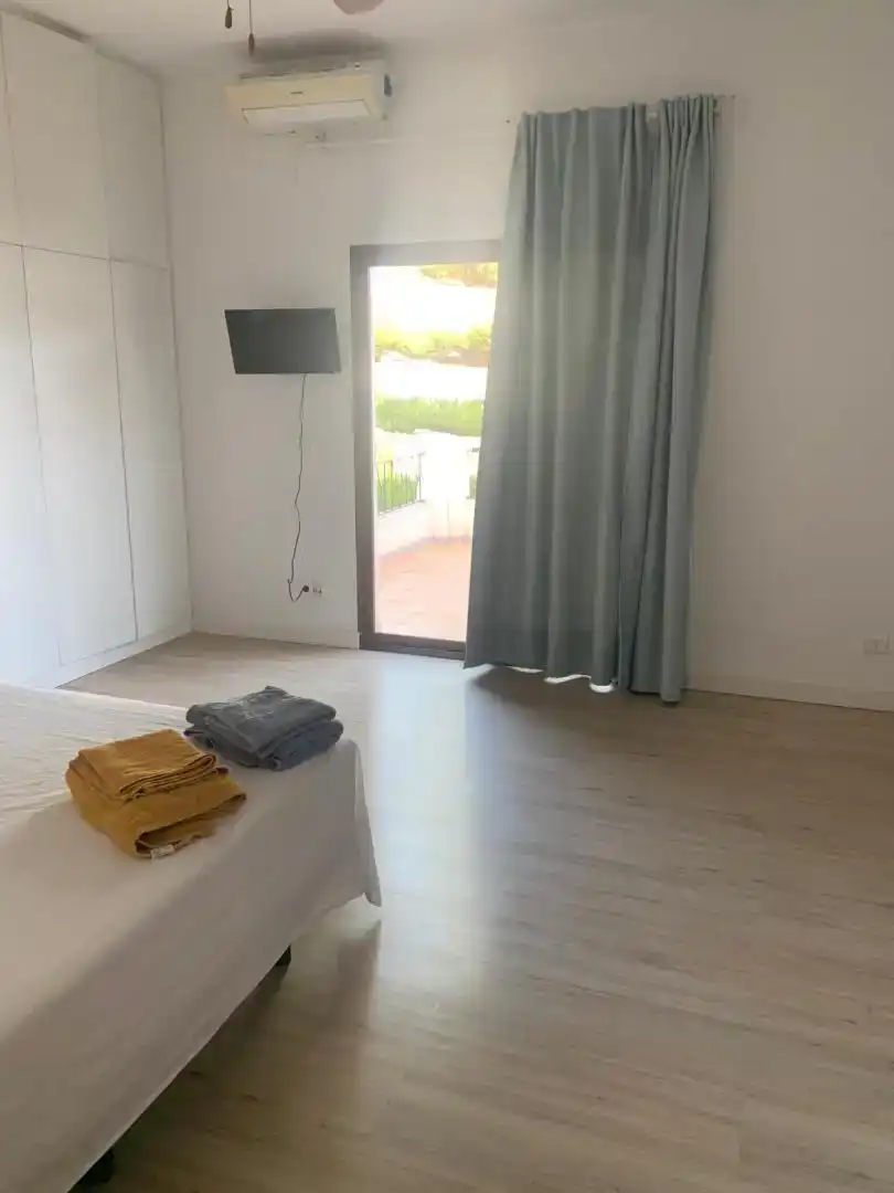 Dormitori de Pis de lloguer en Altea amb Aire condicionat, Parquet i Moblat