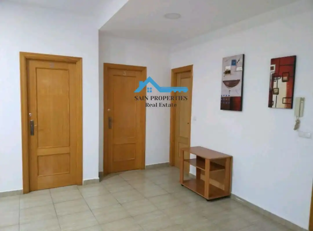 Local comercial en venta en Pueblo - Urbanizaciones