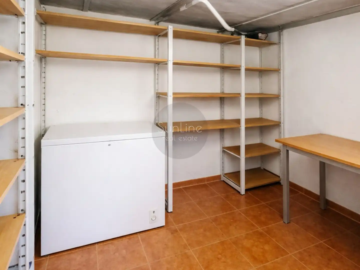 Kitchen of Houses for sale in La Pobla de Vallbona  with Air Conditioner, Private garden and Terrace