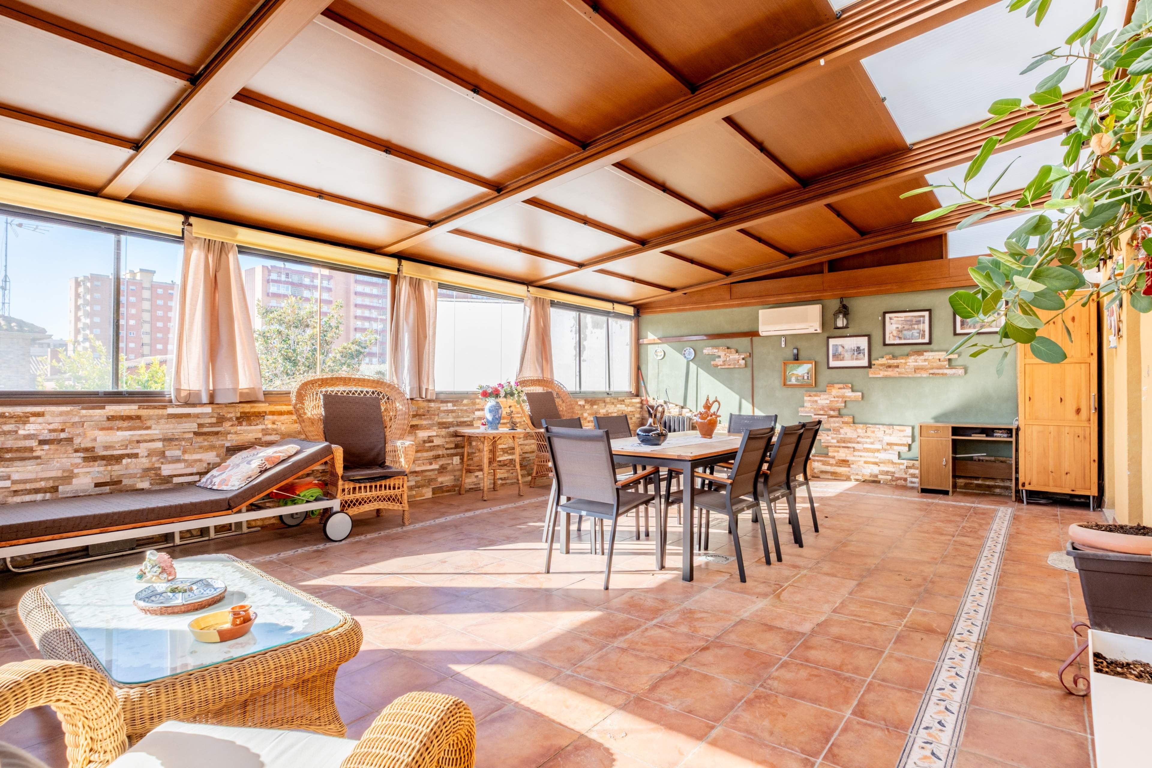 Terraza de Casa o chalet en venta en  Zaragoza Capital con Aire acondicionado y Calefacción