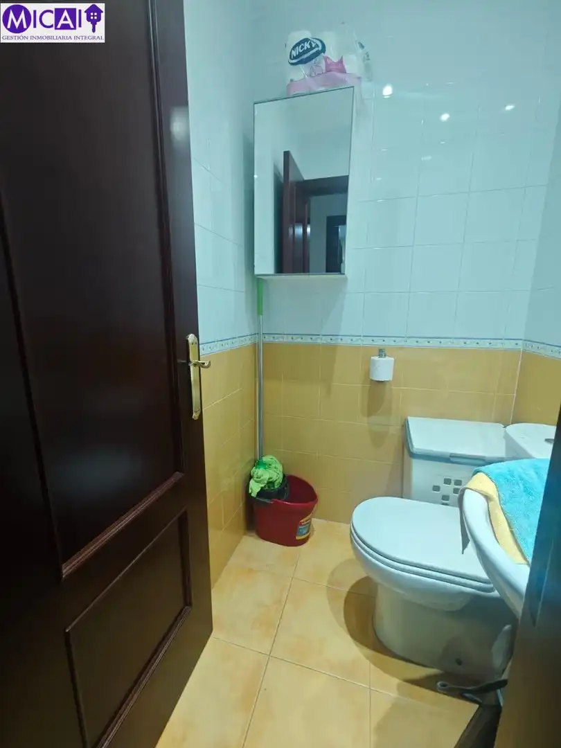 Baño de Piso en venta en Cádiz con Terraza, Amueblado y Balcón